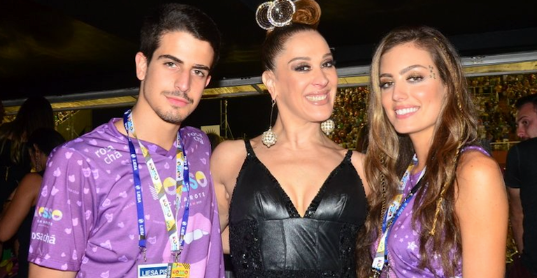 Enzo Celulari, Claudia Raia e Victoria Grandene - Robson Barreto / AgNews