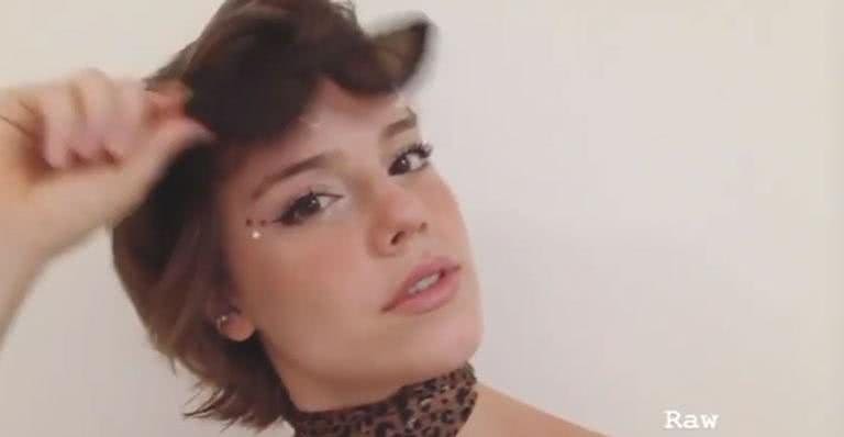 Alice Wegmann se joga na folia e compartilha com os fãs - Reprodução