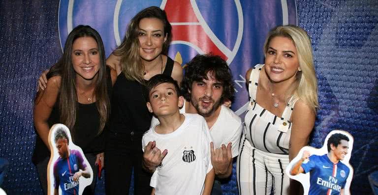 Záion, filho de Mari Alexandre e Fábio Jr, recebe os irmãos em sua festa de aniversário - Thiago Duran / AgNews