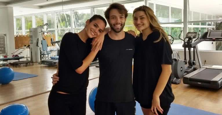 Neymar assiste Bruna Marquezine e Sasha malhando juntas - Reprodução