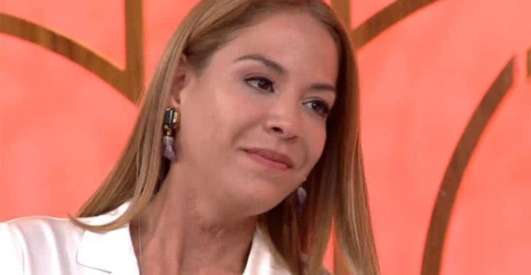 Diagnosticada com epilepsia, Júlia Almeida agradece aos fãs - Reprodução