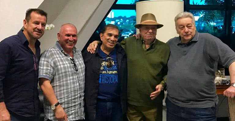 Dunga, Sidney Oliveira, Dedé Santana, Raul Gil e Fúlvio Stefanini - Márcia Stival