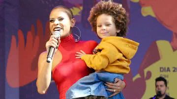 Filho de Aline Wirley encanta fãs durante show - Manuela Scarpa/Brazil News