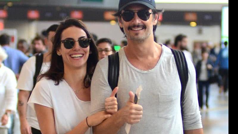 Rodrigo Santoro viaja com Mel Fronckowiak - Webert Belicio/AgNews