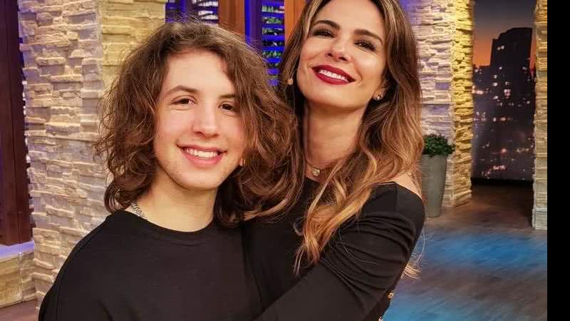 Lucas Jagger é a atração dessa terça-feira no programa da mãe - Divulgação/RedeTV!