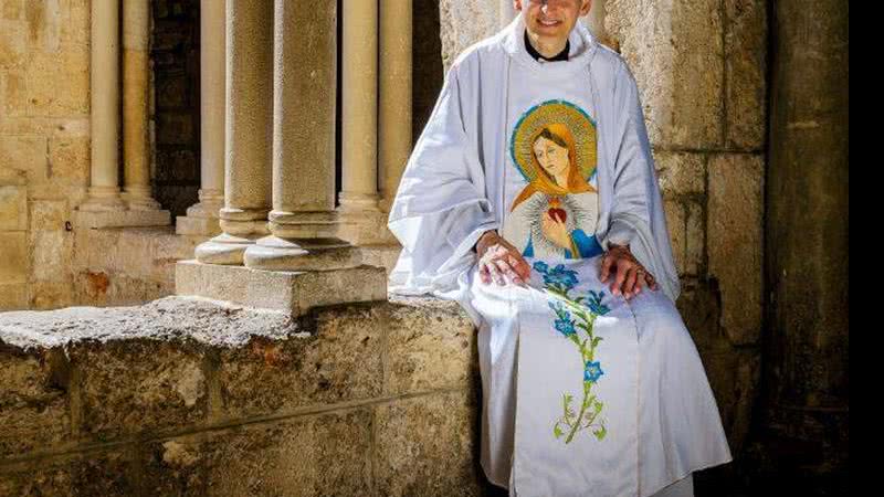 Padre Marcelo Rossi visita Jerusalém - CARAS