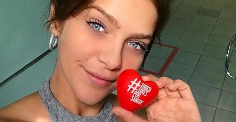 Isabella Santoni na campanha #TrocoLikesPorSangue - Instagram/Reprodução