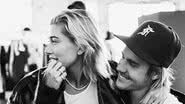 Noivos, Hailey Baldwin e Justin Bieber posam juntos - Reprodução/Instagram