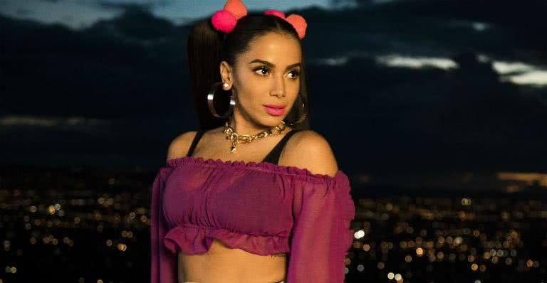 Anitta lança clipe da nova música, 'Medicina' - Felipe Loaiza