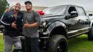 Dwayne Johnson dá carro a dublê que o acompanha há 17 anos - Reprodução Instagram