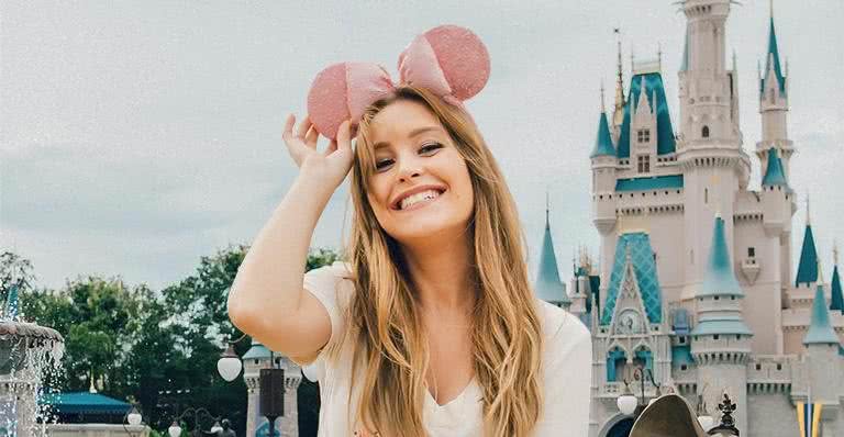 Carla Diaz curte férias na Disney - FOTOS EM ORLANDO