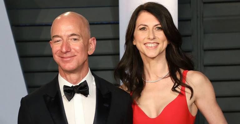 Jeff Bezos traiu a esposa Mackenzie com sua melhor amiga - Getty Images