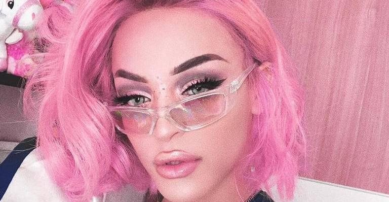 Pabllo Vittar usa biquíni micro e exibe tatuagem íntima - Reprodução/ Instagram