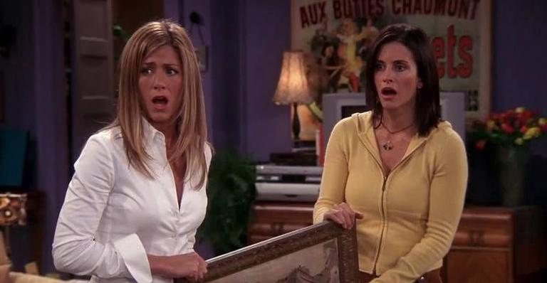 Jennifer Aniston e Courteney Cox em Friends - Reprodução/Instagram