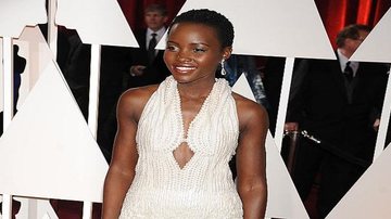 Lupita Nyong arrasou no vestido coberto de pérolas - Getty Images