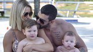 Andressa e Gusttavo com os filhos, Gabriel e Samuel - Reprodução Instagram