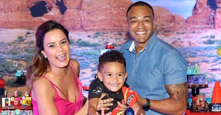 Luciele Di Camargo, Davi e Denilson - Manuela Scarpa/Brazil News