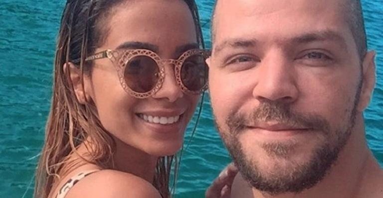 Anitta e Victor Sarro - Instagram/Reprodução