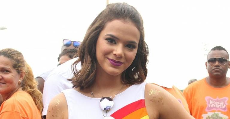 Bruna Marquezine - AgNews