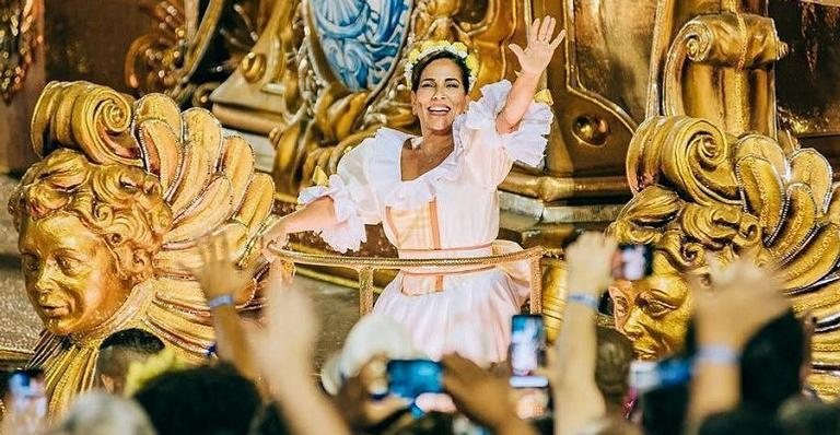 Gloria Pires no Desfile das Campeãs na madrugada de domingo, 10. - Instagram/Reprodução