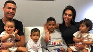 Cristiano Ronaldo e família - Reprodução/Instagram