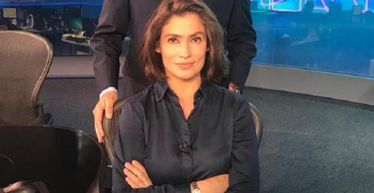 Renata Vasconcellos na bancada do Jornal Nacional - Instagram/Reprodução