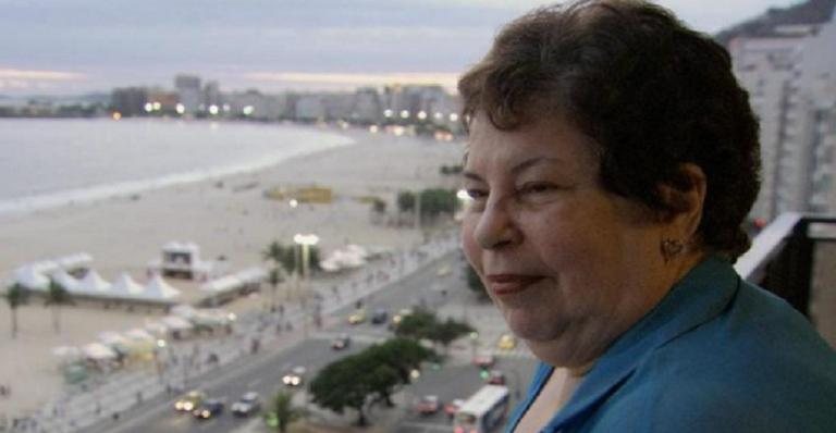 Cantora voltou ao cenário fonográfico aos 77 anos - Divulgação