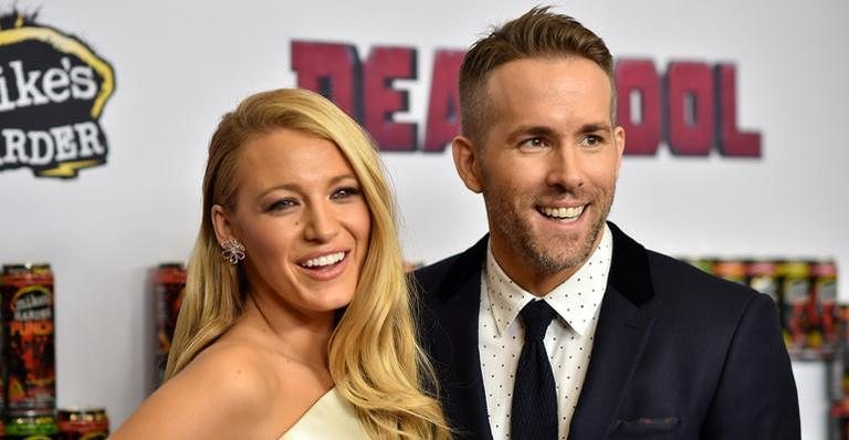 Blake Lively e Ryan Reynolds são só amores - Getty Images