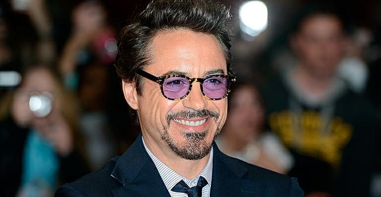 Robert Downey Jr. dá presente para Chris Evans - Getty Images