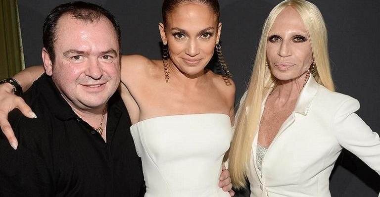 Jennifer Lopez esteve ao lado de Luigi Massi e Donatella Versace durante anos - Reprodução/ Instagram