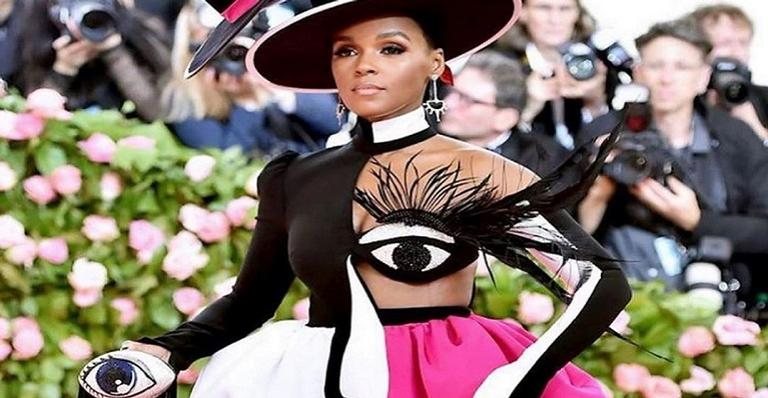 Janelle Monáe chocou pela escolha criativa e divertida - Reprodução/ Instagram