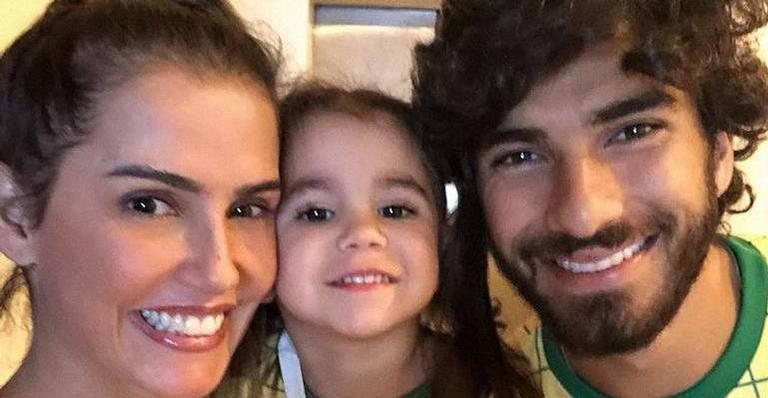 Deborah Secco, Maria Flor e Hugo Moura - Reprodução / Instagram