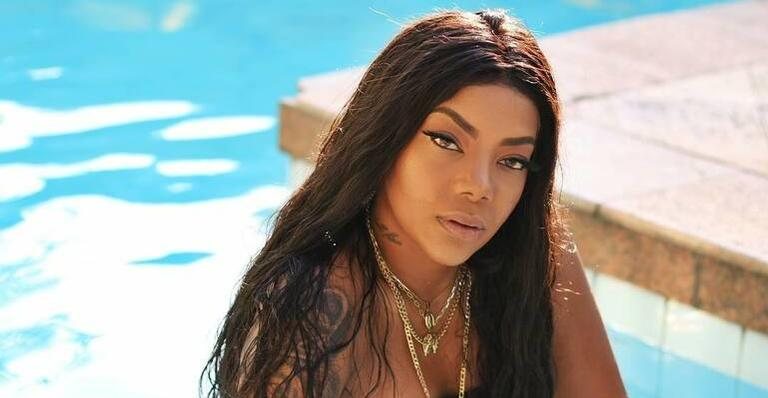 Ludmilla revela capa de novo projeto “Hello Mundo” - Reprodução/Instagram