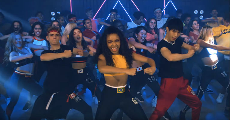 Now United convida fãs brasileiros para clipe neon e dançante de 'Paraná' - Foto/Reprodução