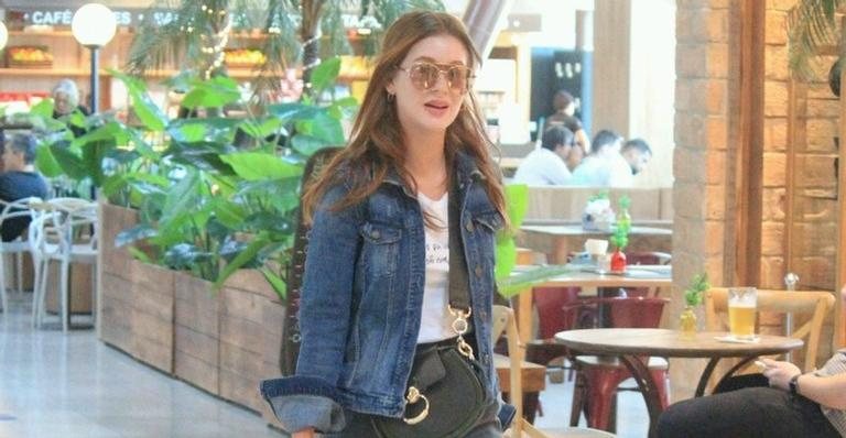 Marina Ruy Barbosa embarca no aeroporto Santos Dumont, no Rio de Janeiro - Fábio Moreno/Agnews