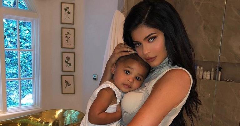 Kylie Jenner e filha Stormi, de um ano. - Instagram/Reprodução