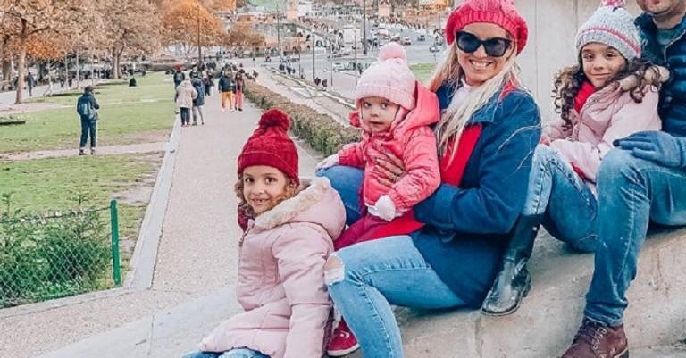 Angélica Paiva com as filhas durante viagem em Paris - Instagram/Reprodução