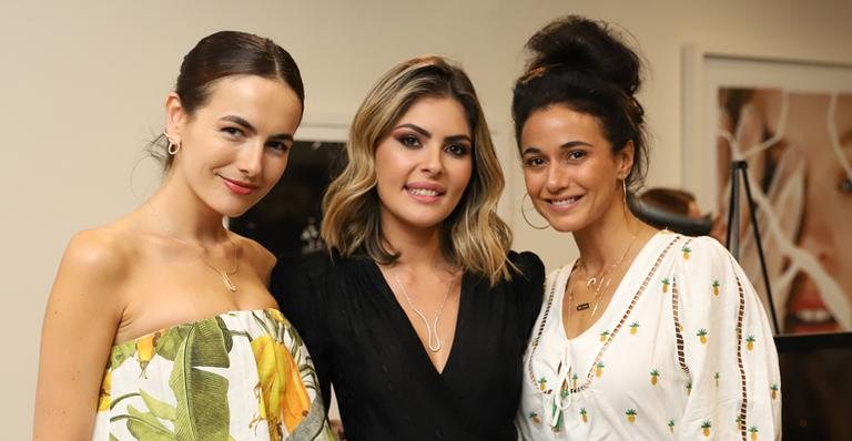 Camilla Belle, Ana Karolina Ferrari e Emmanuelle Chriqui - João Passos