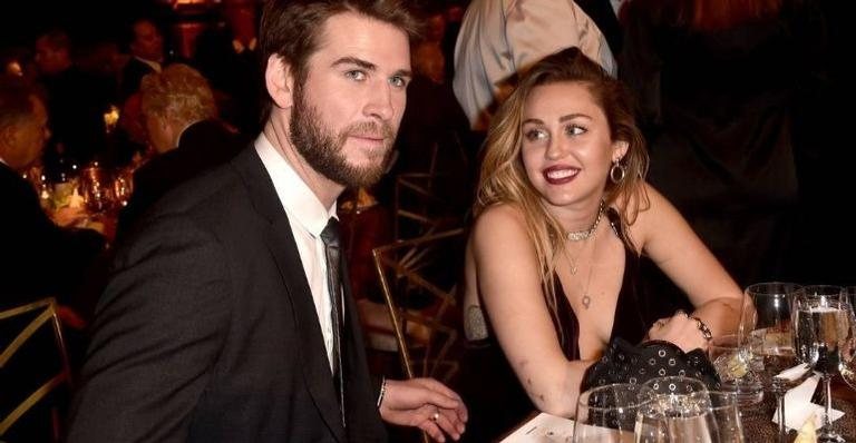 Liam Hemsworth e Miley Cyrus no G'Day USA, em Los Angeles Gala - Foto/Destaque Alberto E. Rodriguez/Getty Images