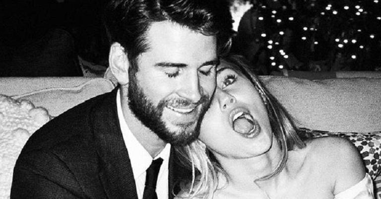 Liam Hemsworth e Miley Cyrus no dia do casamento, em dezembro de 2018. - Instagram/Reprodução