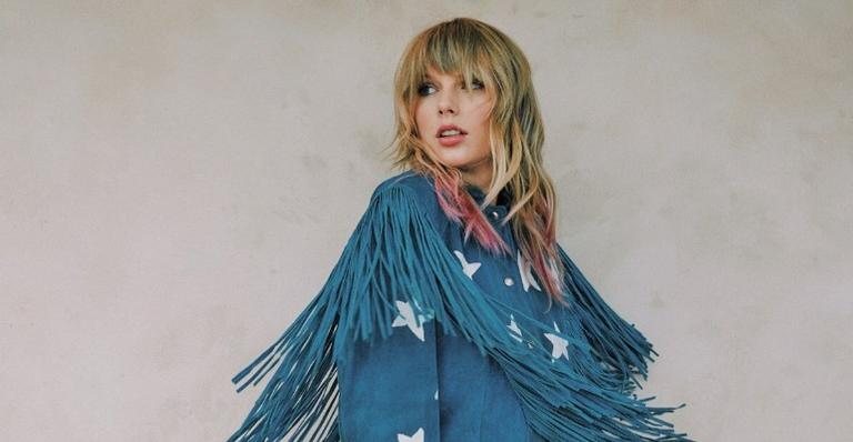 Taylor Swift explora novo romance e celebração do amor em novo álbum - Foto/Destaque 'Lover' Photoshoot