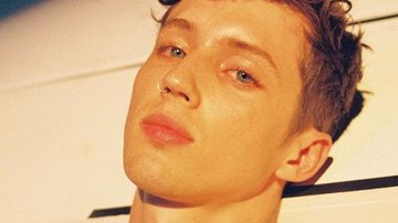 Troye Sivan se revolta com repórter por invasão de privacidade em reportagem - Foto/Destaque Instagram/Diego Villarreal