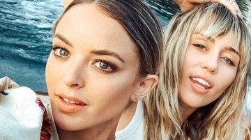 Kaitlynn Carter e Miley Cyrus durante viagem romântica para a Itália - Foto/Destaque Instagram