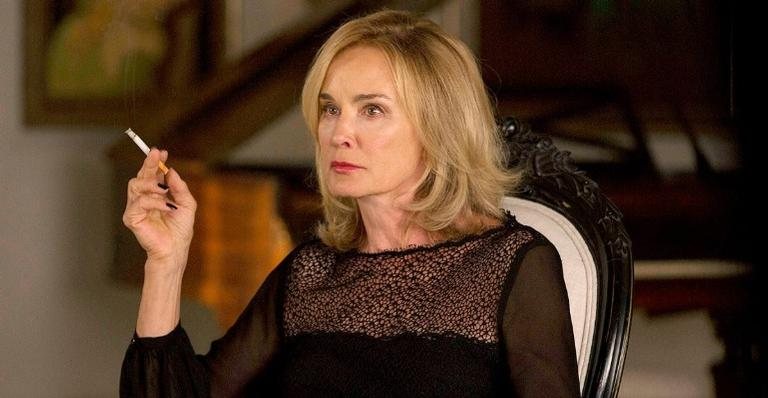 Jessica Lange no papel de Fiona Goode, na terceira temporada de American Horror Story - Foto/Destaque FX American Horror Story Coven