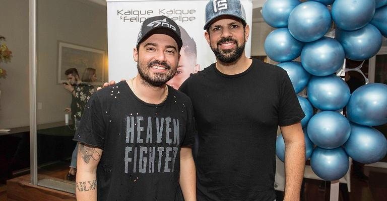 Fernando e Sorocaba compareceram na festa do Felipe Rodrigues, na última quinta, 19. - Ricardo Nasi/ CG Comunicação