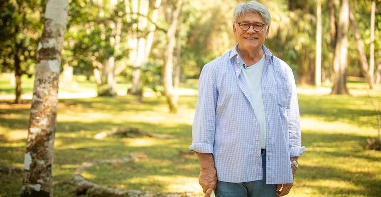 Sérgio Chapelin nos bastidores de gravação da chamada de seu último ‘Globo Repórter’ - Globo/João Cotta