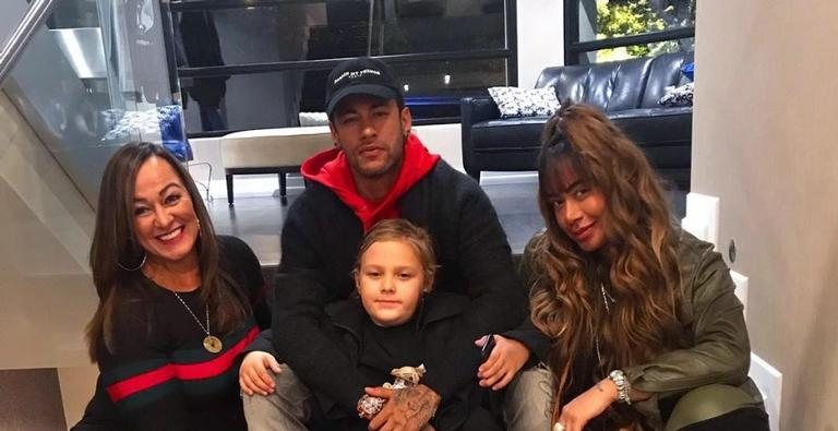 Neymar posa ao lado da irmã - Reprodução/Instagram