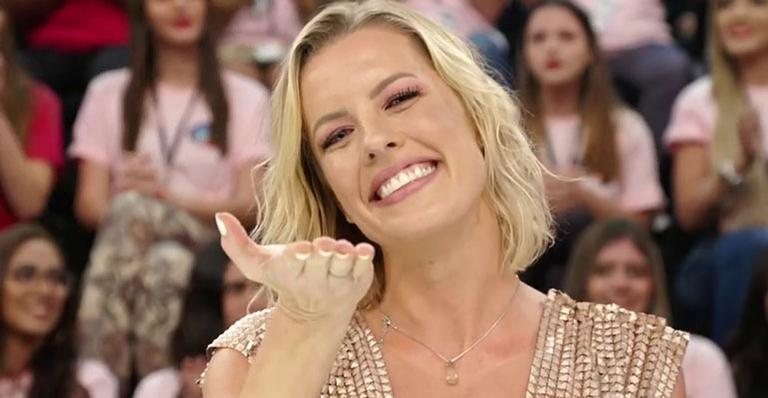 Ex-bailarina do Faustão abre o jogo sobre volta à Globo após reality na Record - Reprodução/Globo