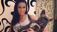 Gracyanne Barbosa com o seu cachorro Bruce (foto antiga) - Instagram