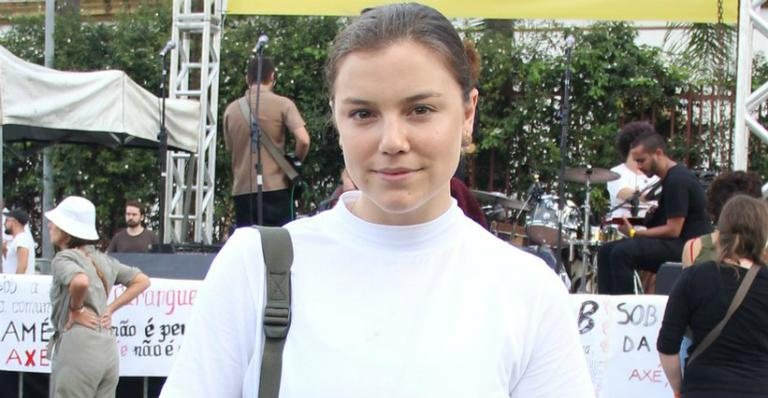 Alice Wegmann em ato pela cultura no Rio de Janeiro - Thyago Andrade